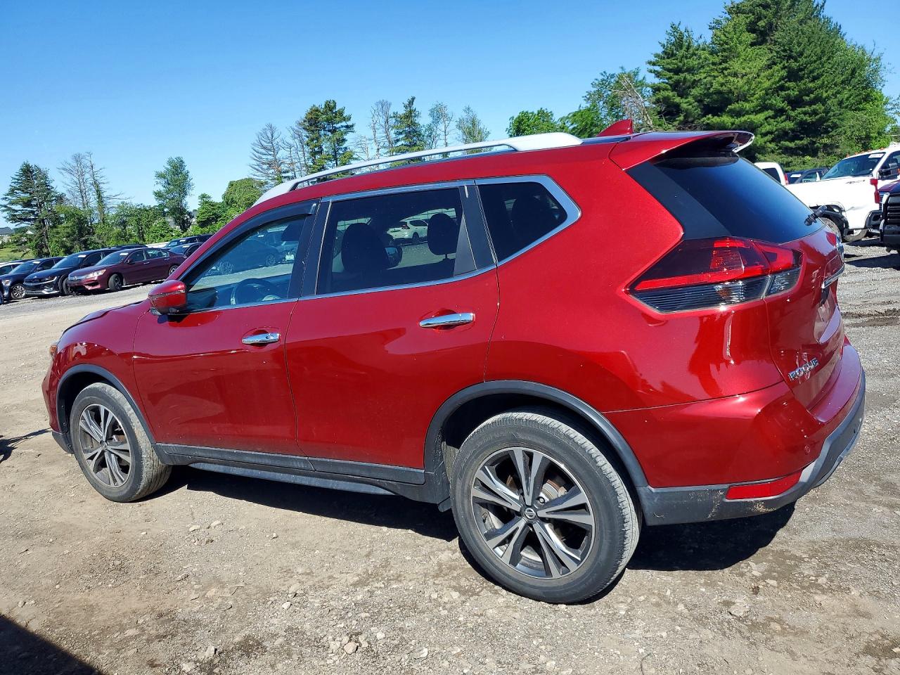 2019 NISSAN ROGUE SV photo 3
