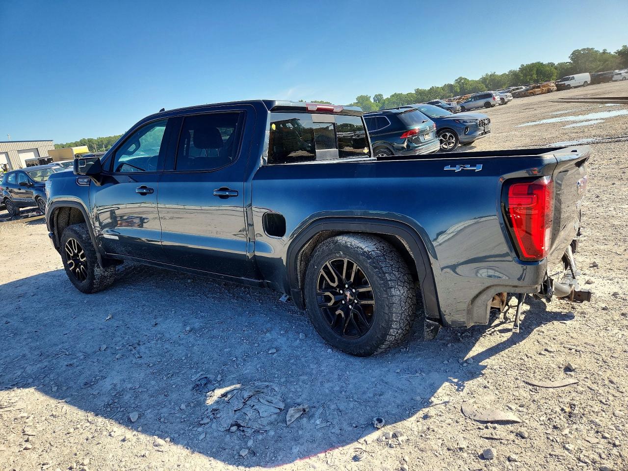 2020 GMC SIERRA K1500 ELEVATION photo 3