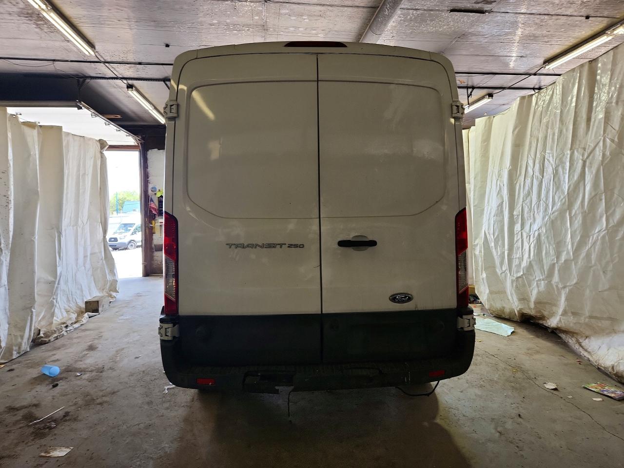 2017 FORD TRANSIT T-250 photo 11