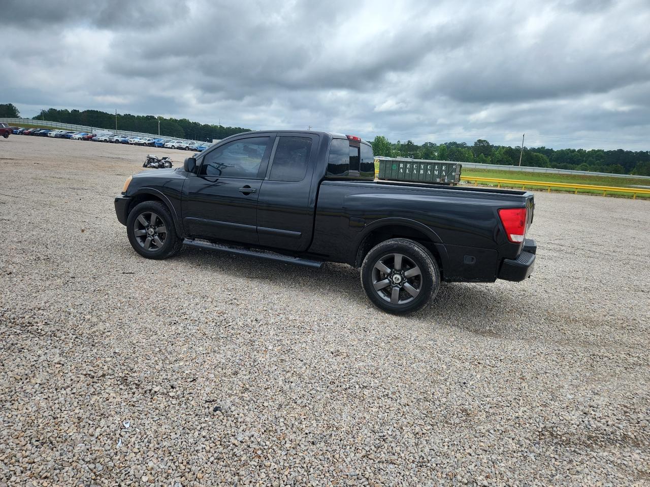 2012 NISSAN TITAN S photo 3