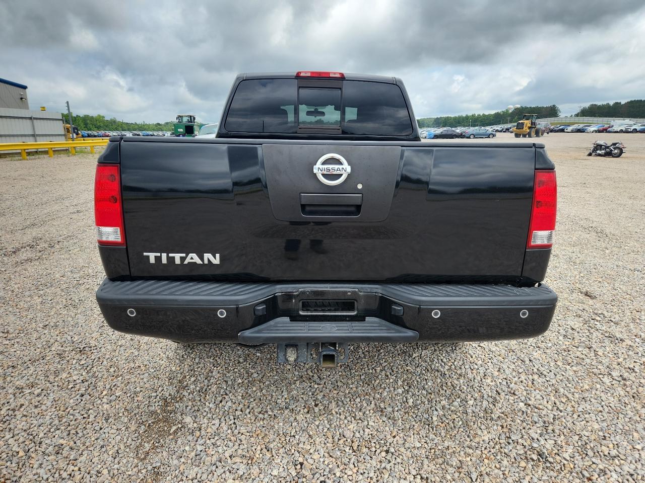 2012 NISSAN TITAN S photo 11