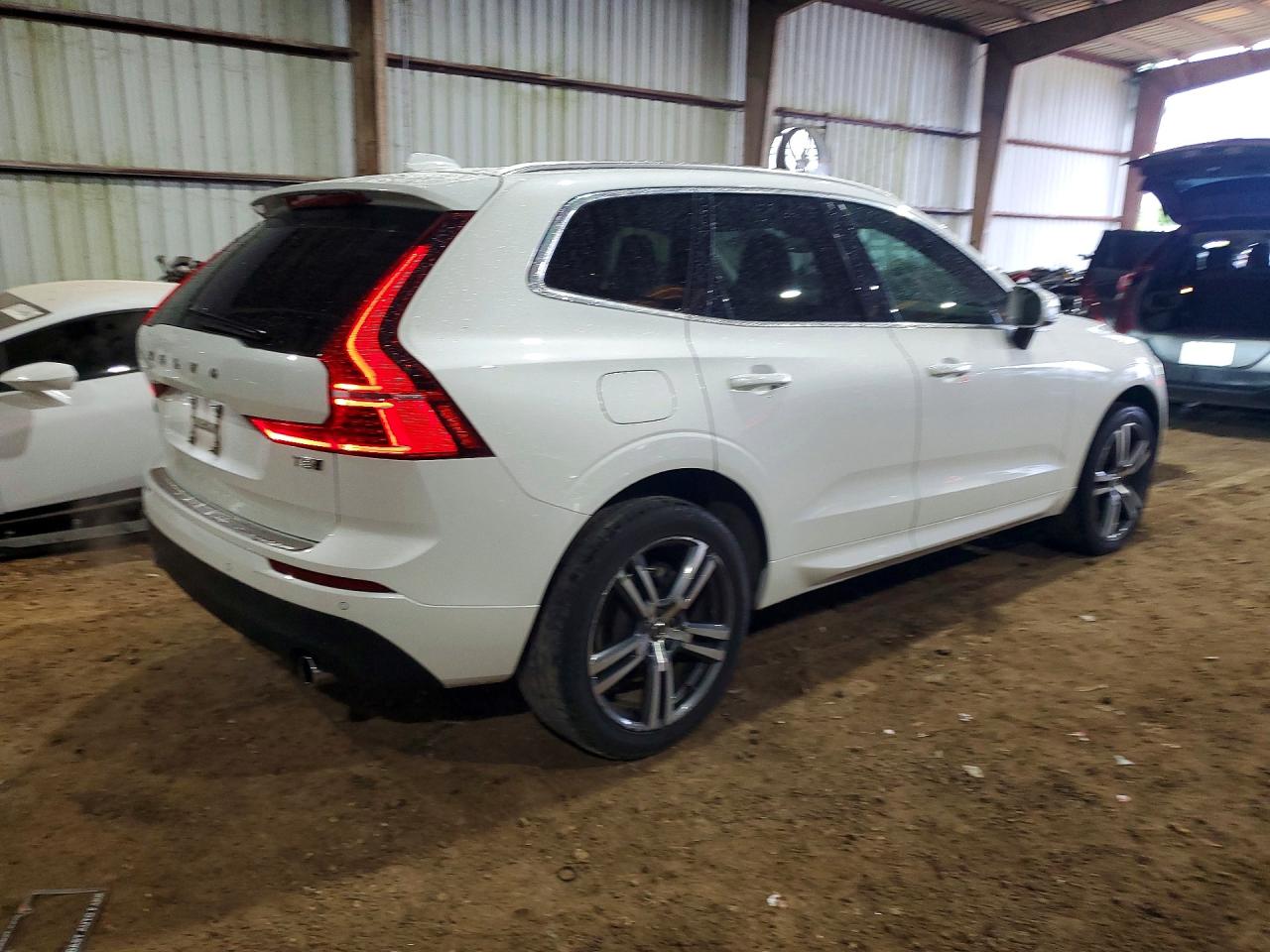 2020 VOLVO XC60 T5 MOMENTUM photo 5