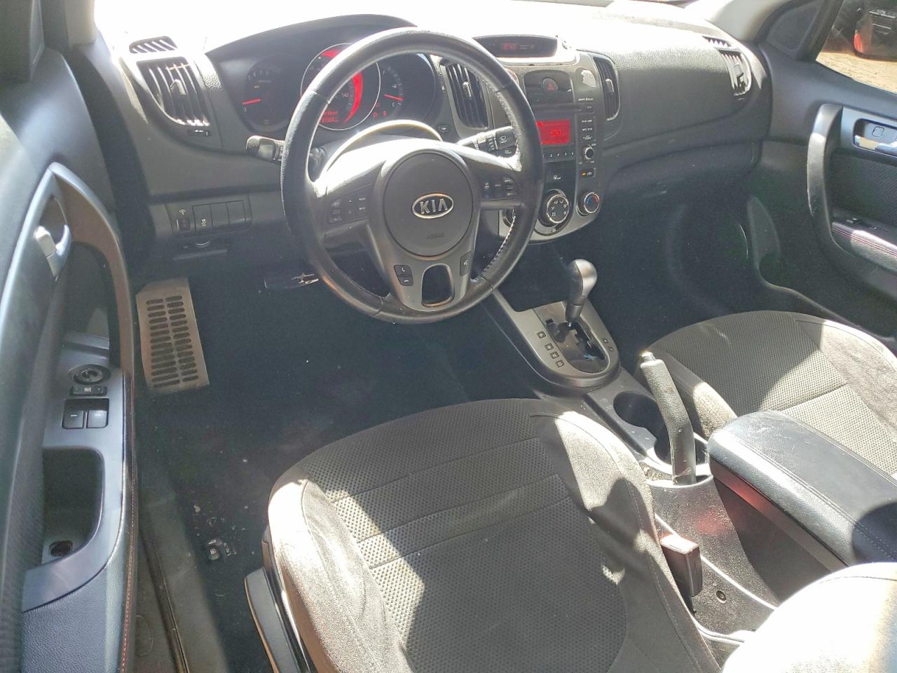2010 KIA FORTE SX photo 15