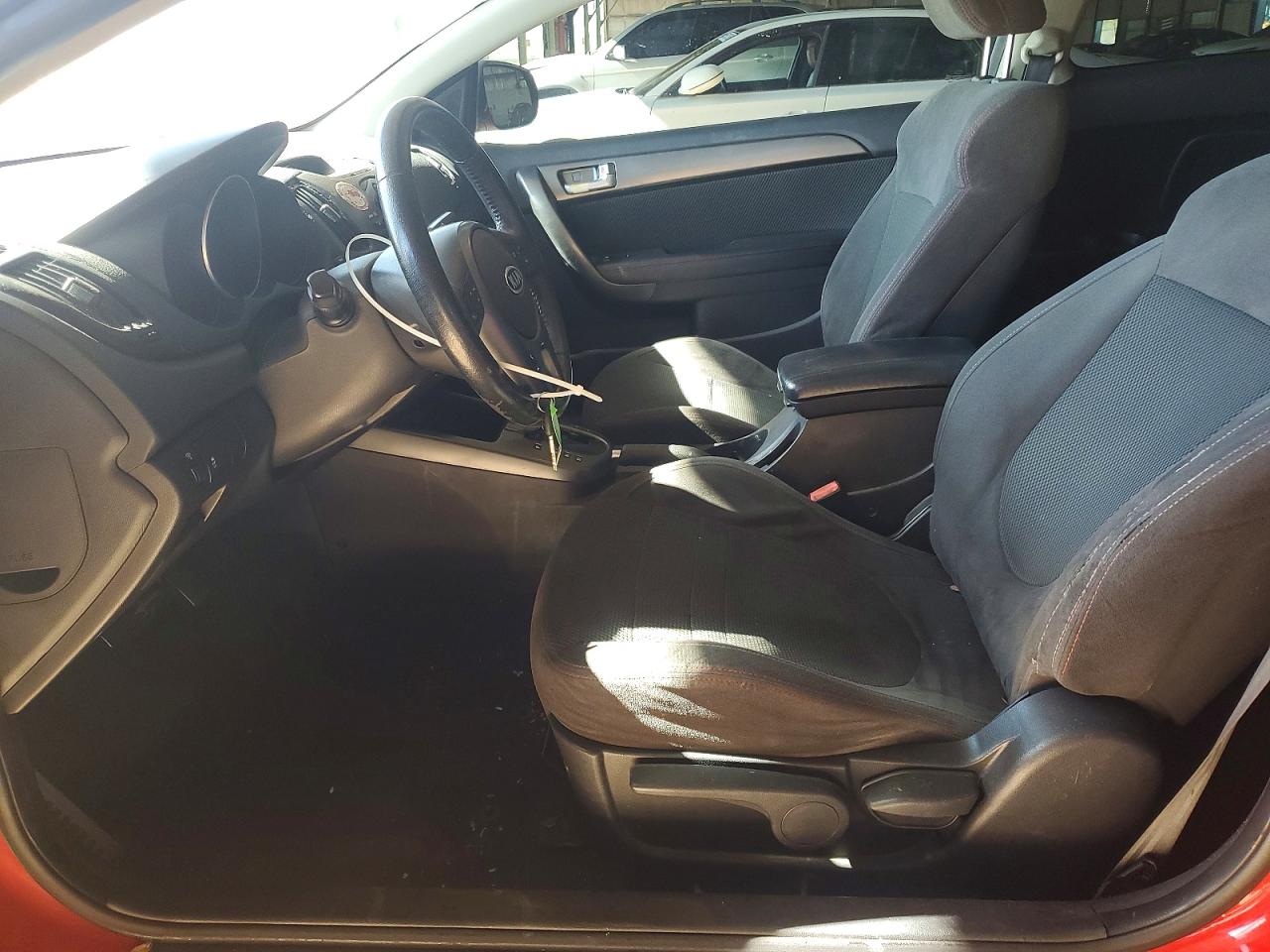 2010 KIA FORTE SX photo 13