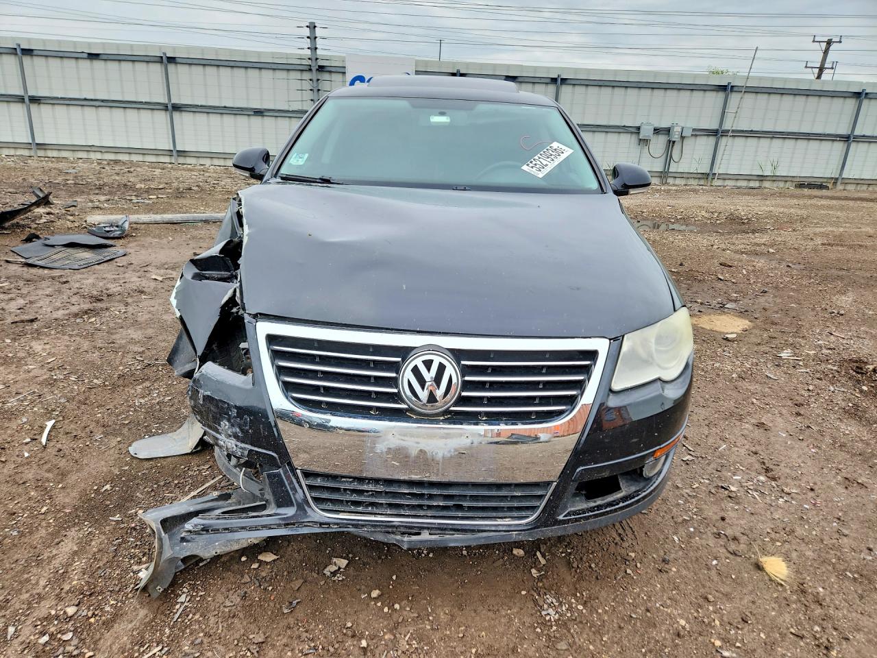 2010 VOLKSWAGEN PASSAT KOMFORT photo 5