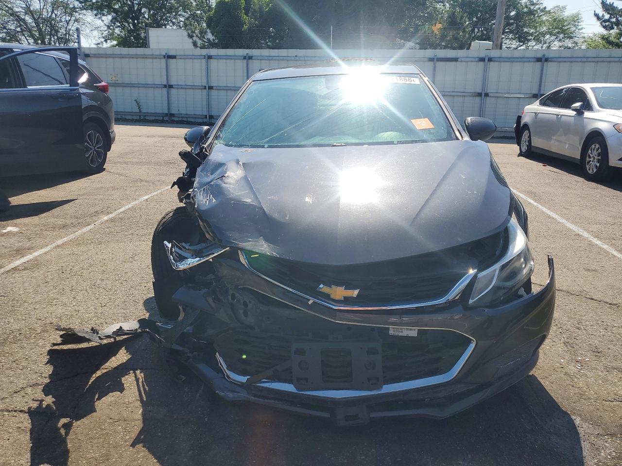 2016 CHEVROLET CRUZE LT photo 9