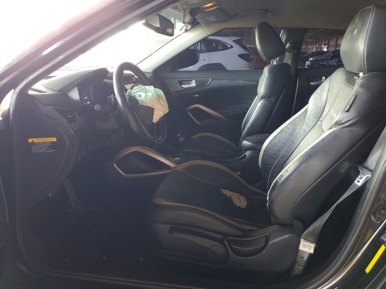 2015 HYUNDAI VELOSTER TURBO photo 13