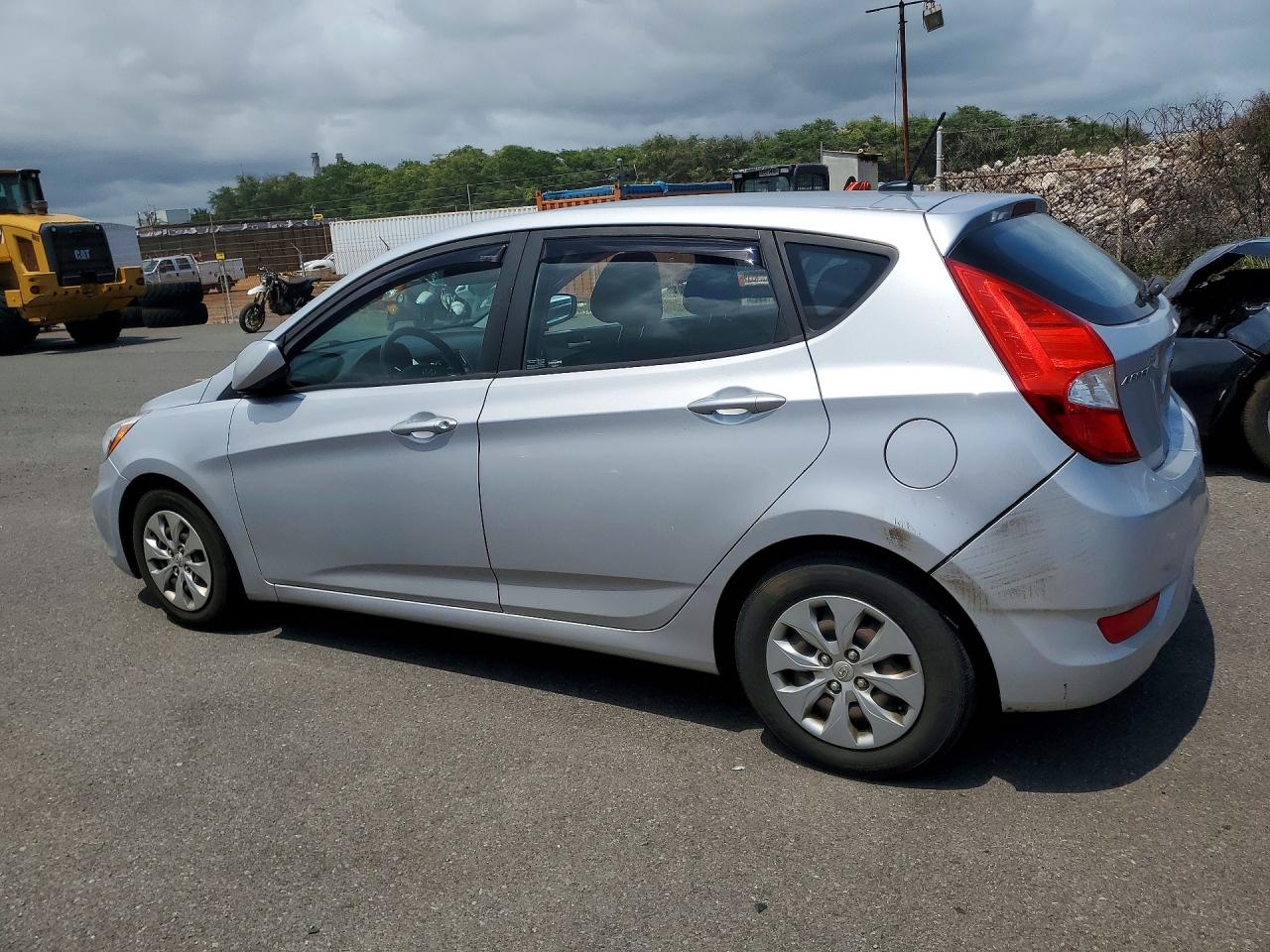 2016 HYUNDAI ACCENT SE photo 2