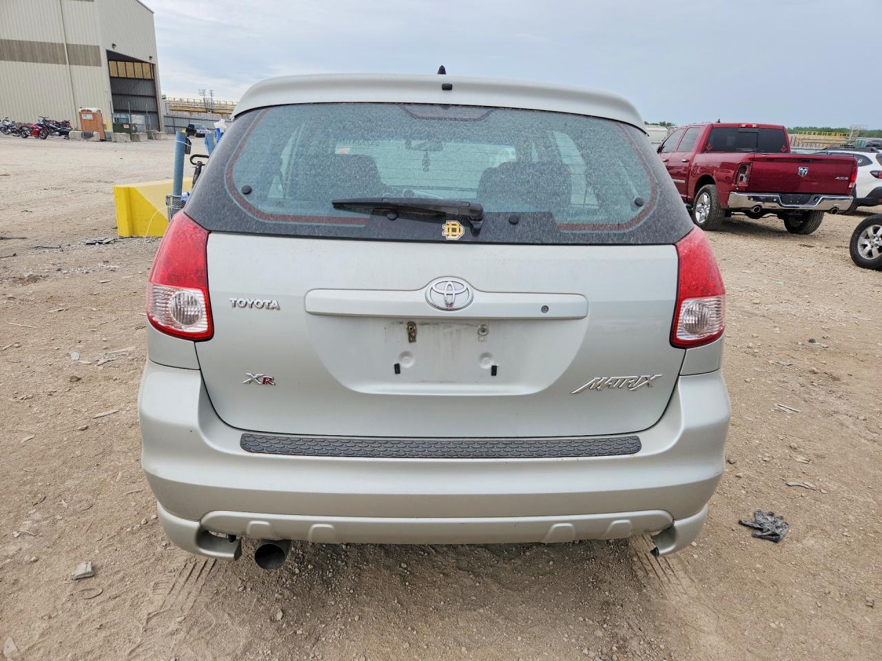 2003 TOYOTA COROLLA MATRIX XR photo 11