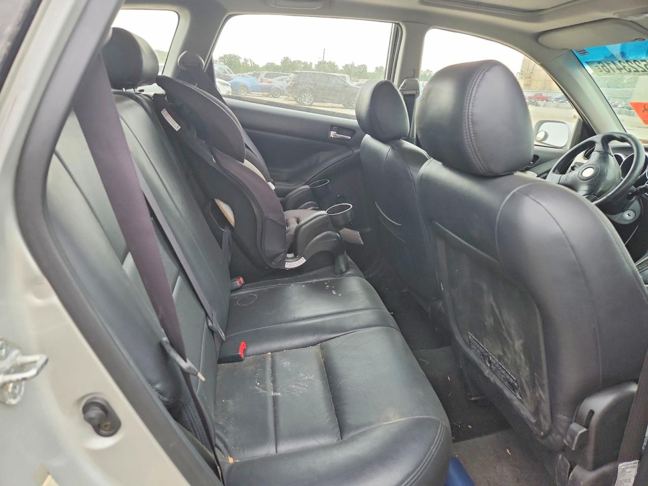 2003 TOYOTA COROLLA MATRIX XR photo 19