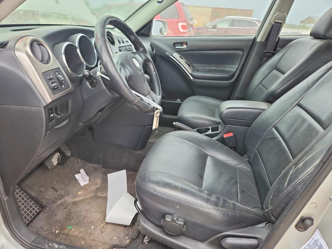 2003 TOYOTA COROLLA MATRIX XR photo 13