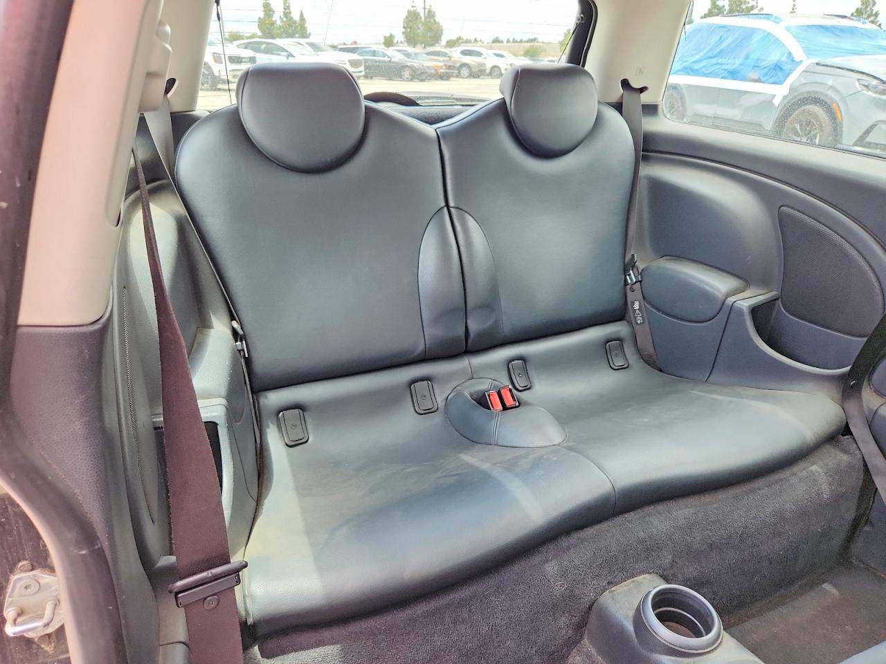 2005 MINI COOPER S photo 19