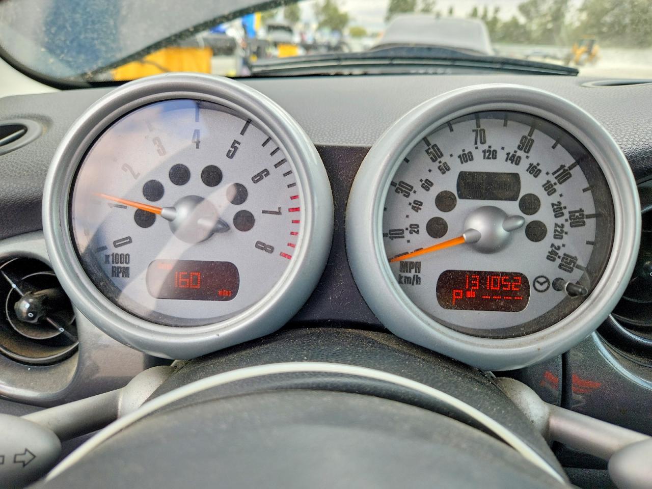 2005 MINI COOPER S photo 17