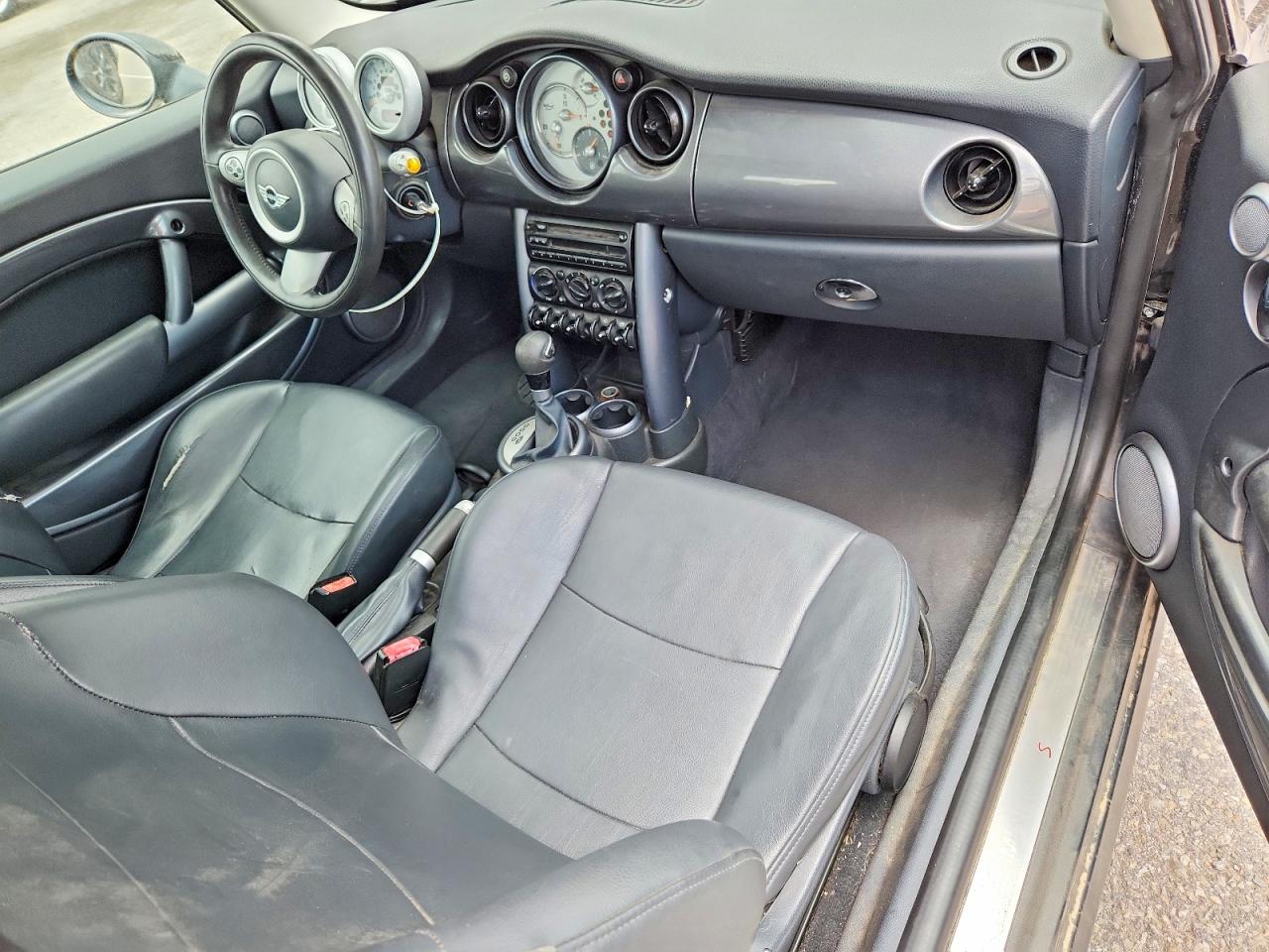 2005 MINI COOPER S photo 15