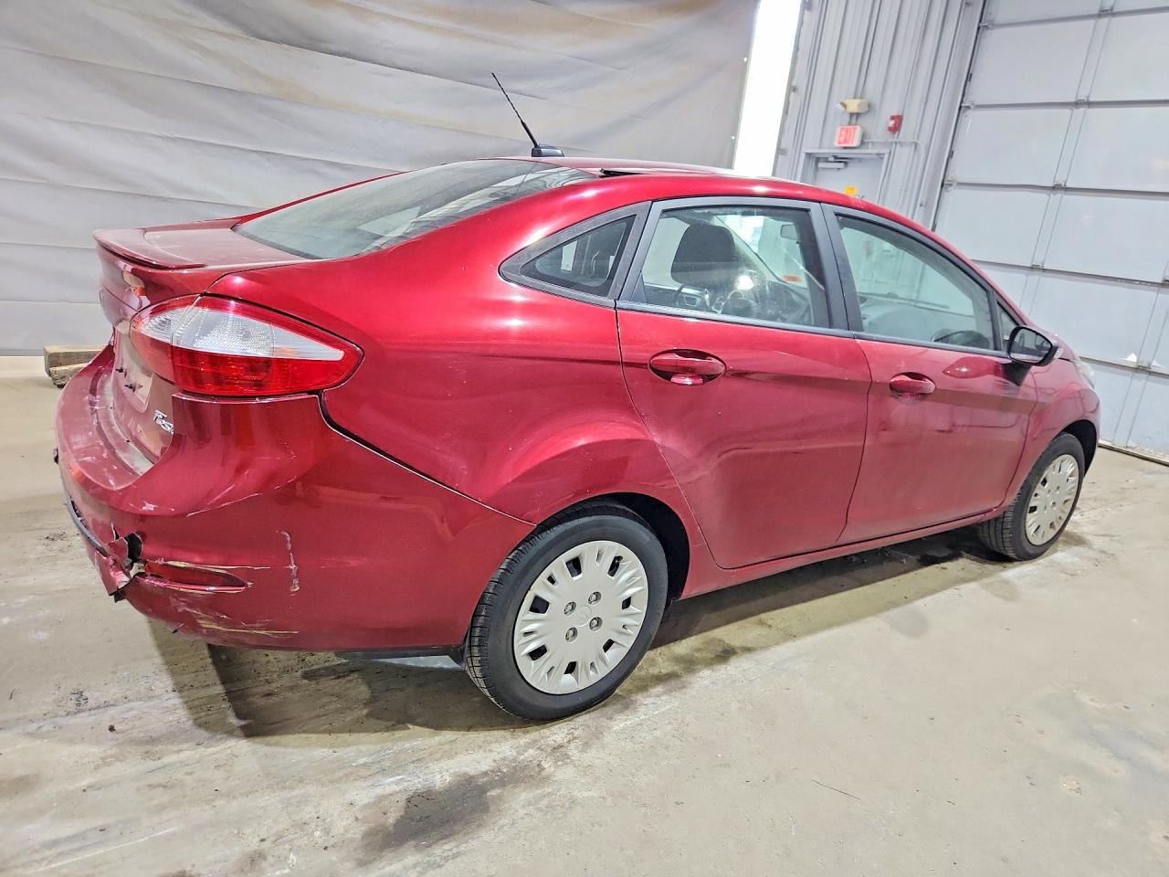 2016 FORD FIESTA SE photo 5