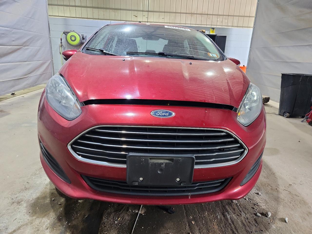 2016 FORD FIESTA SE photo 9