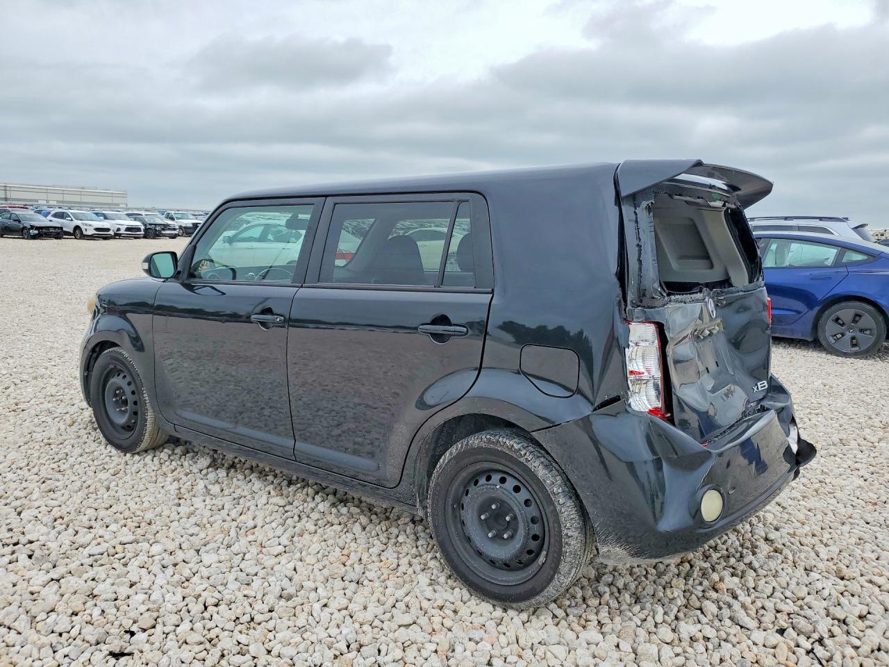 2008 TOYOTA SCION XB photo 3