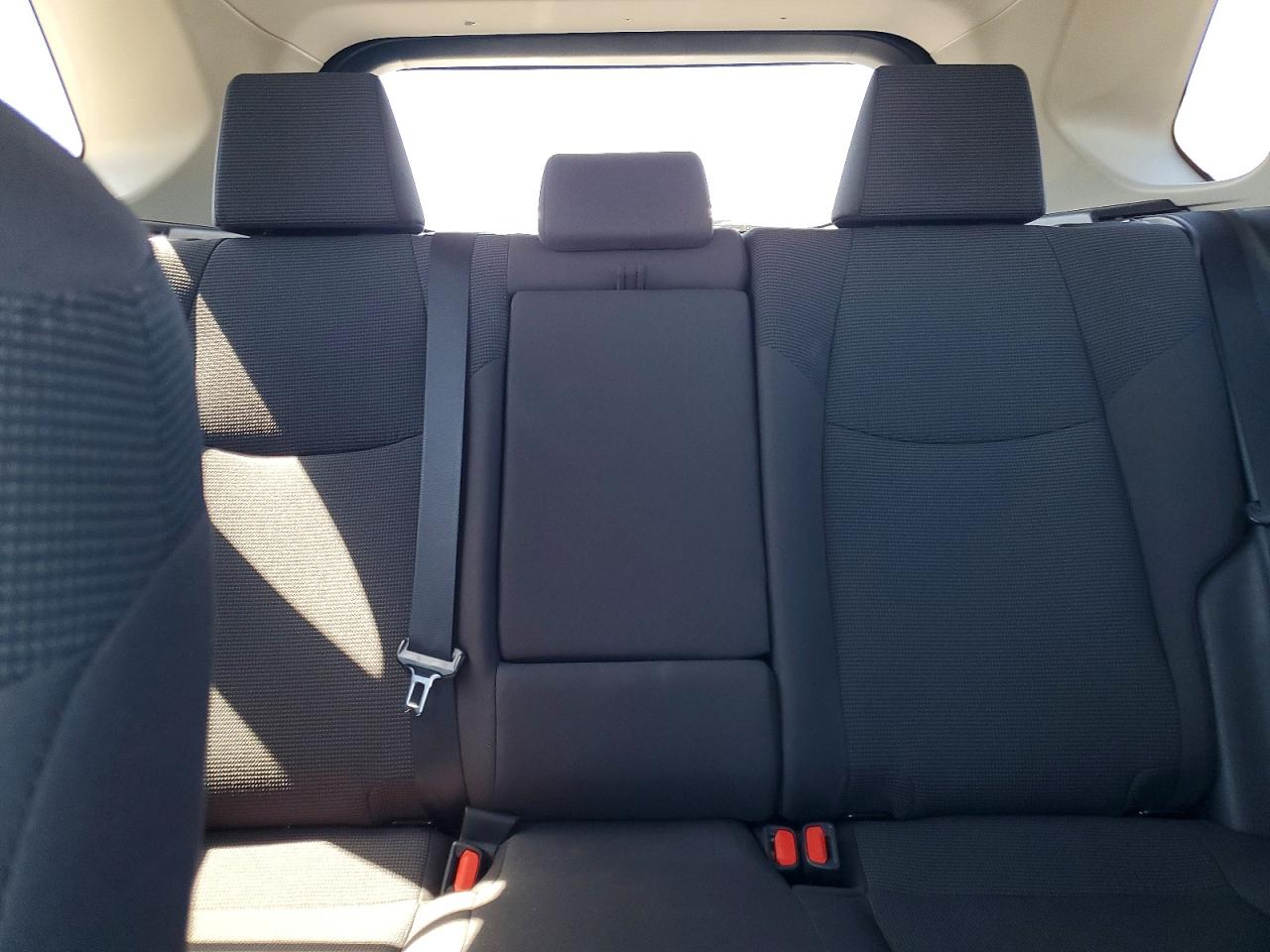 2019 TOYOTA RAV4 LE photo 28