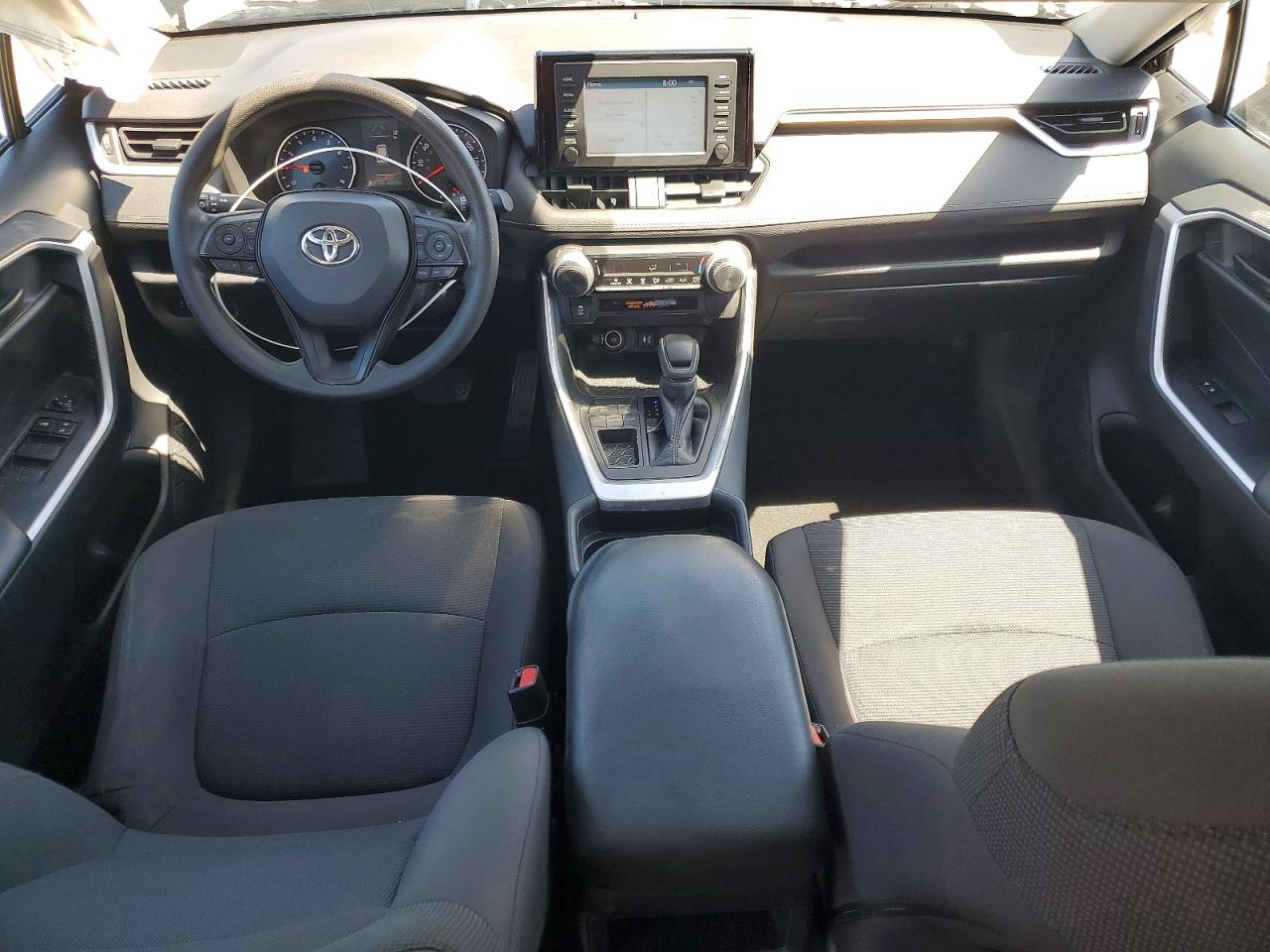 2019 TOYOTA RAV4 LE photo 22