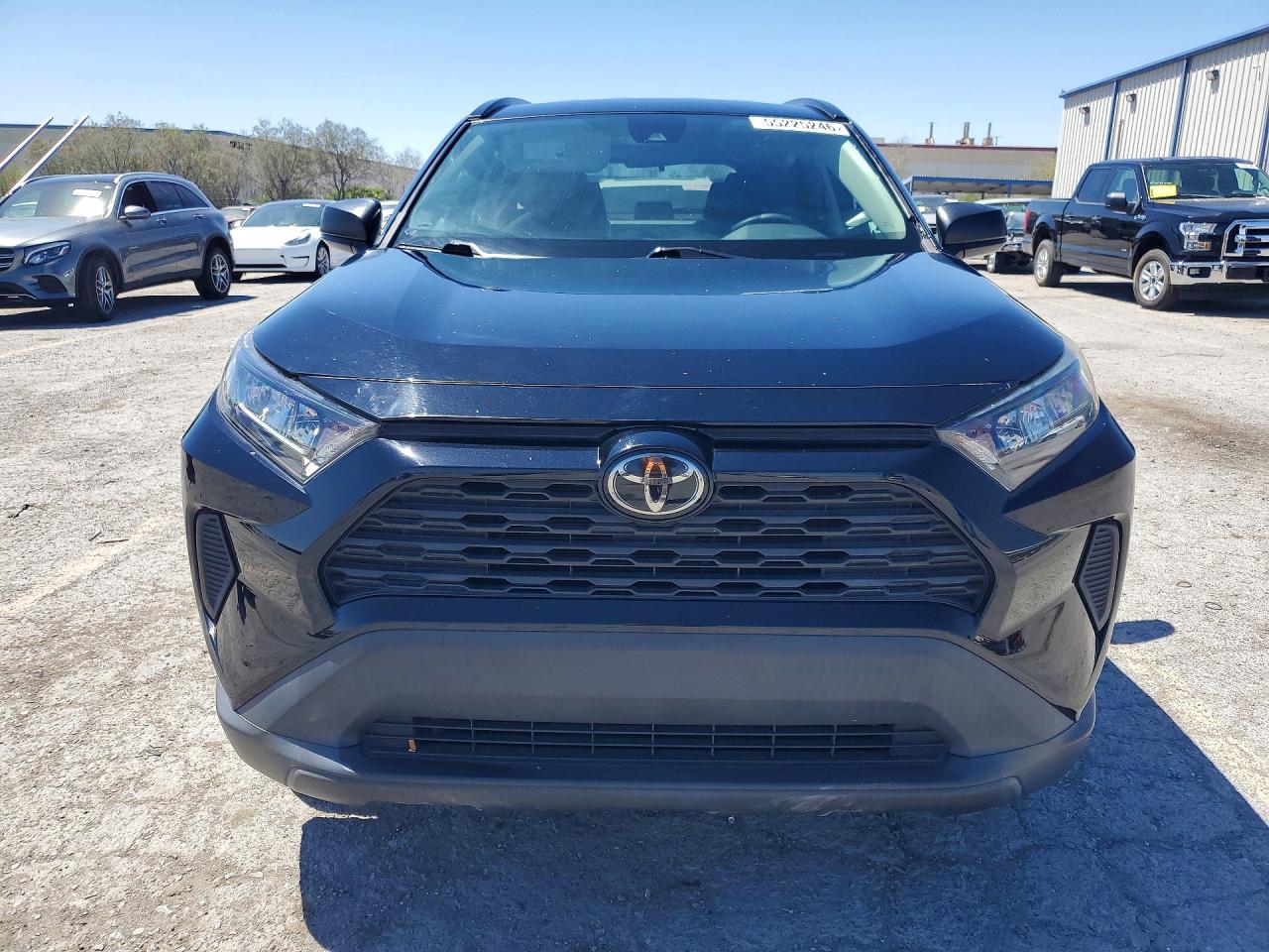 2019 TOYOTA RAV4 LE photo 13