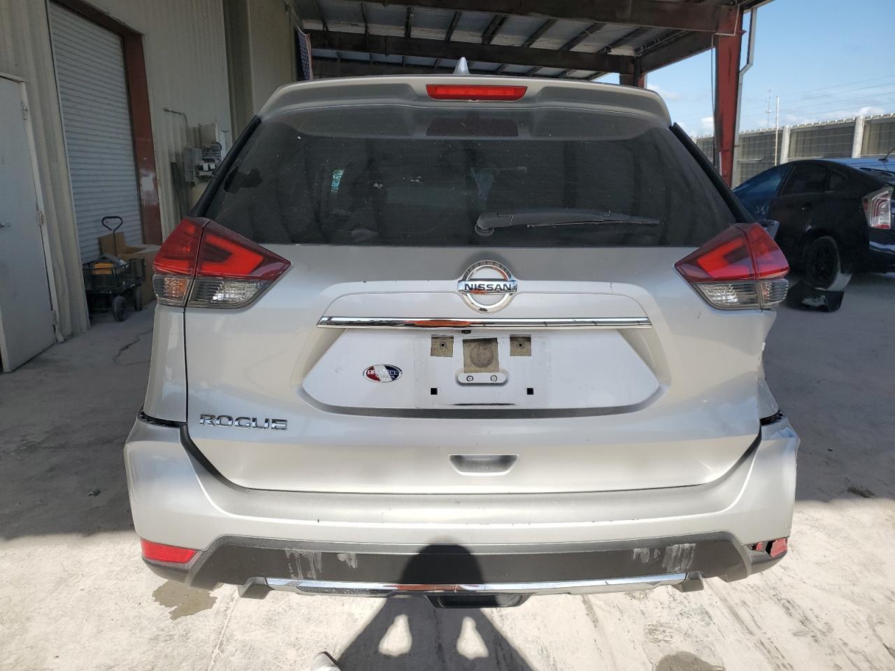 2017 NISSAN ROGUE S photo 11