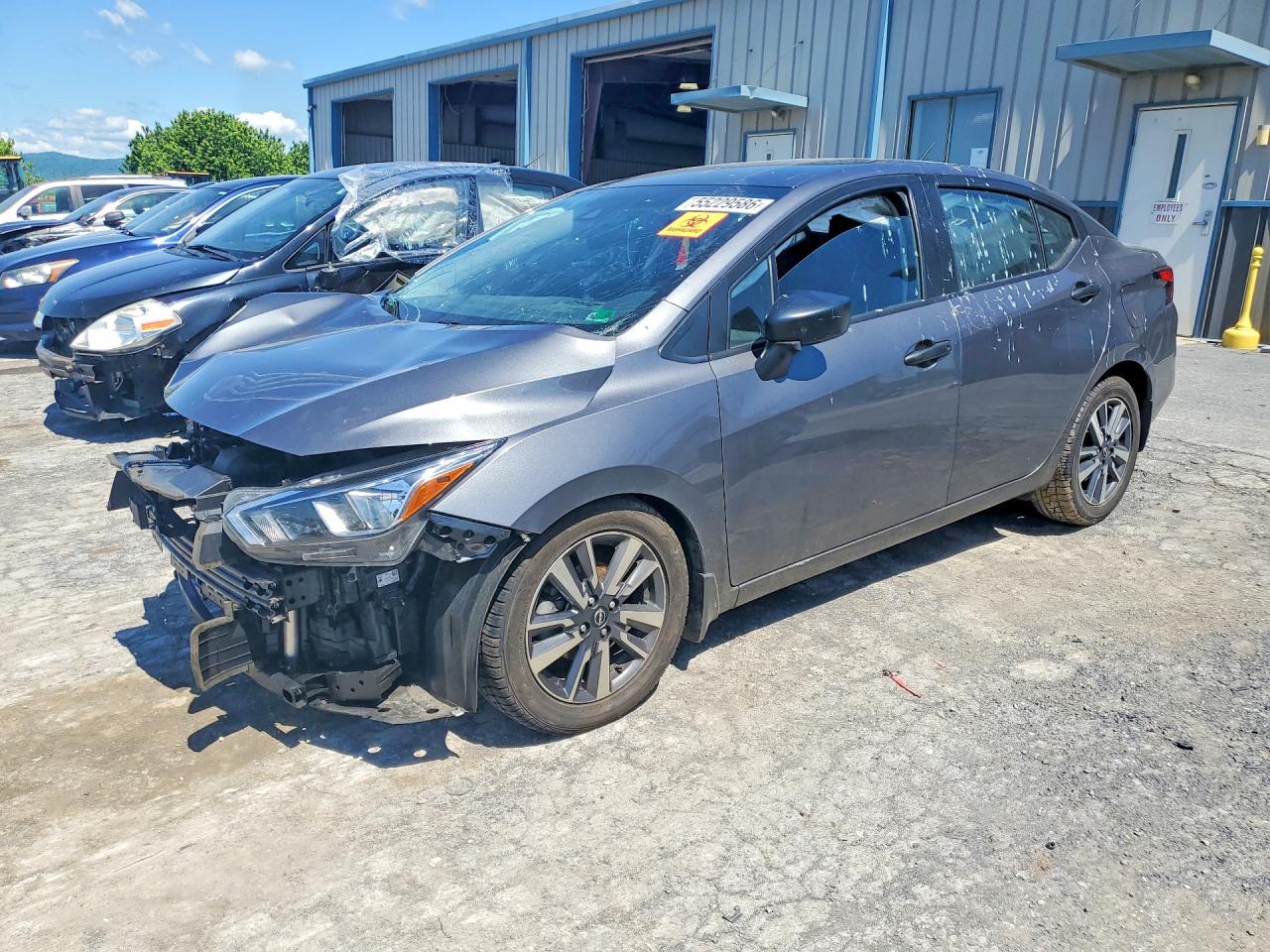 2024 NISSAN VERSA