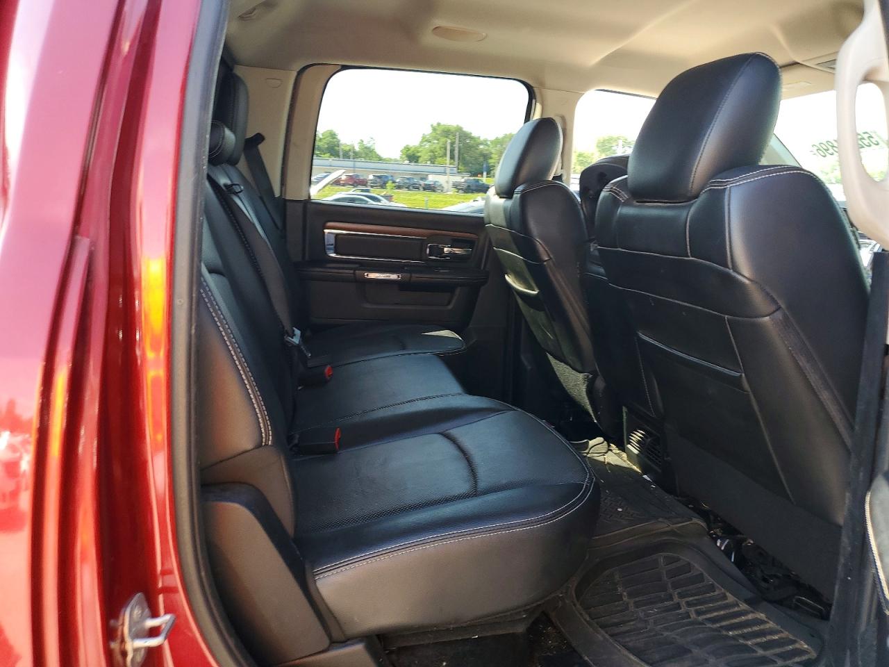 2014 RAM 1500 LARAMIE photo 28