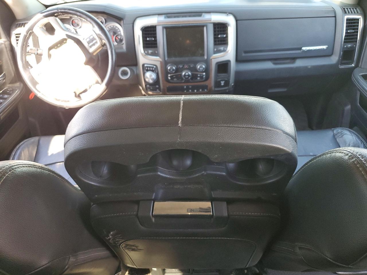 2014 RAM 1500 LARAMIE photo 22