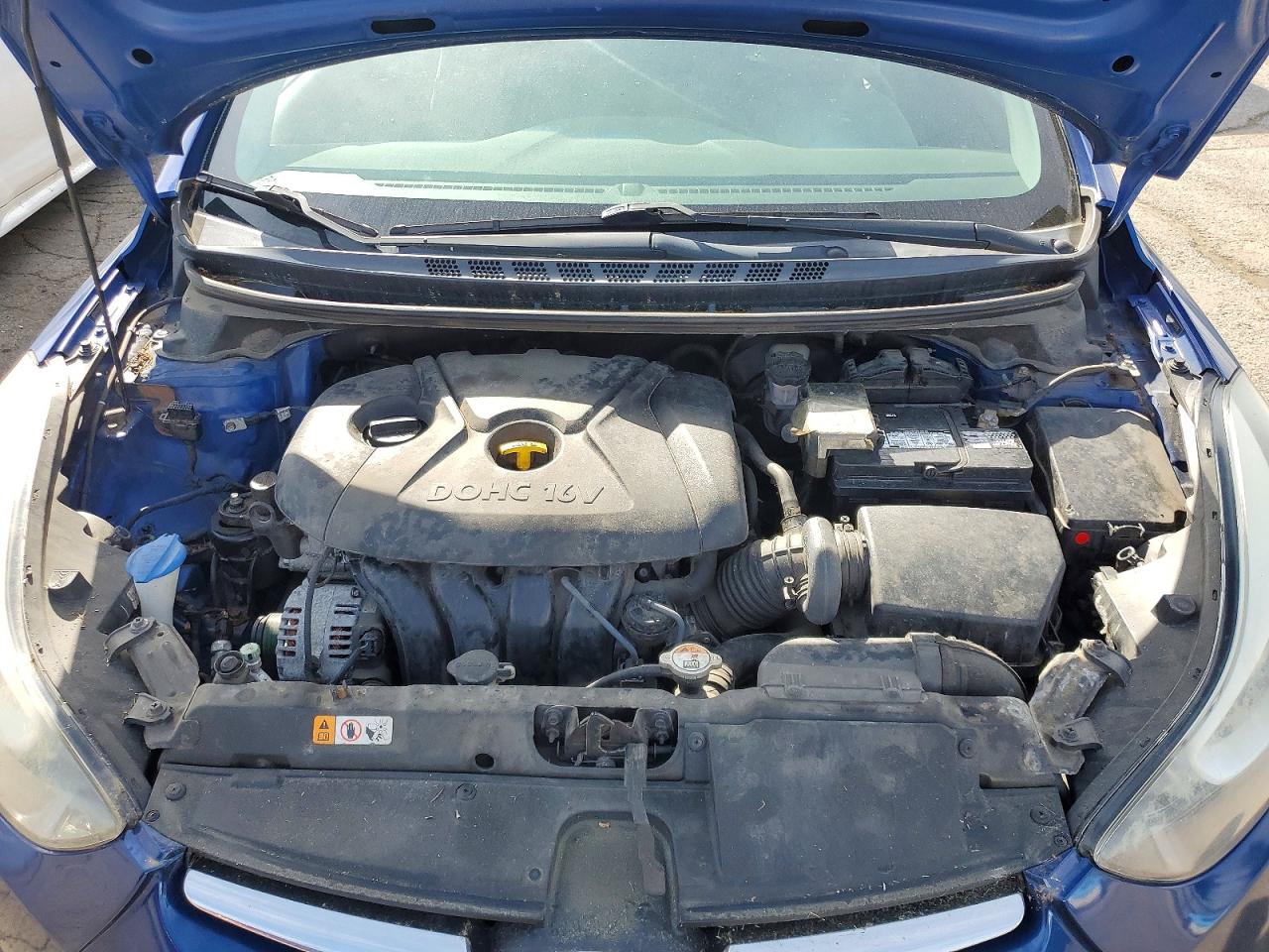 2015 HYUNDAI ELANTRA SE photo 31
