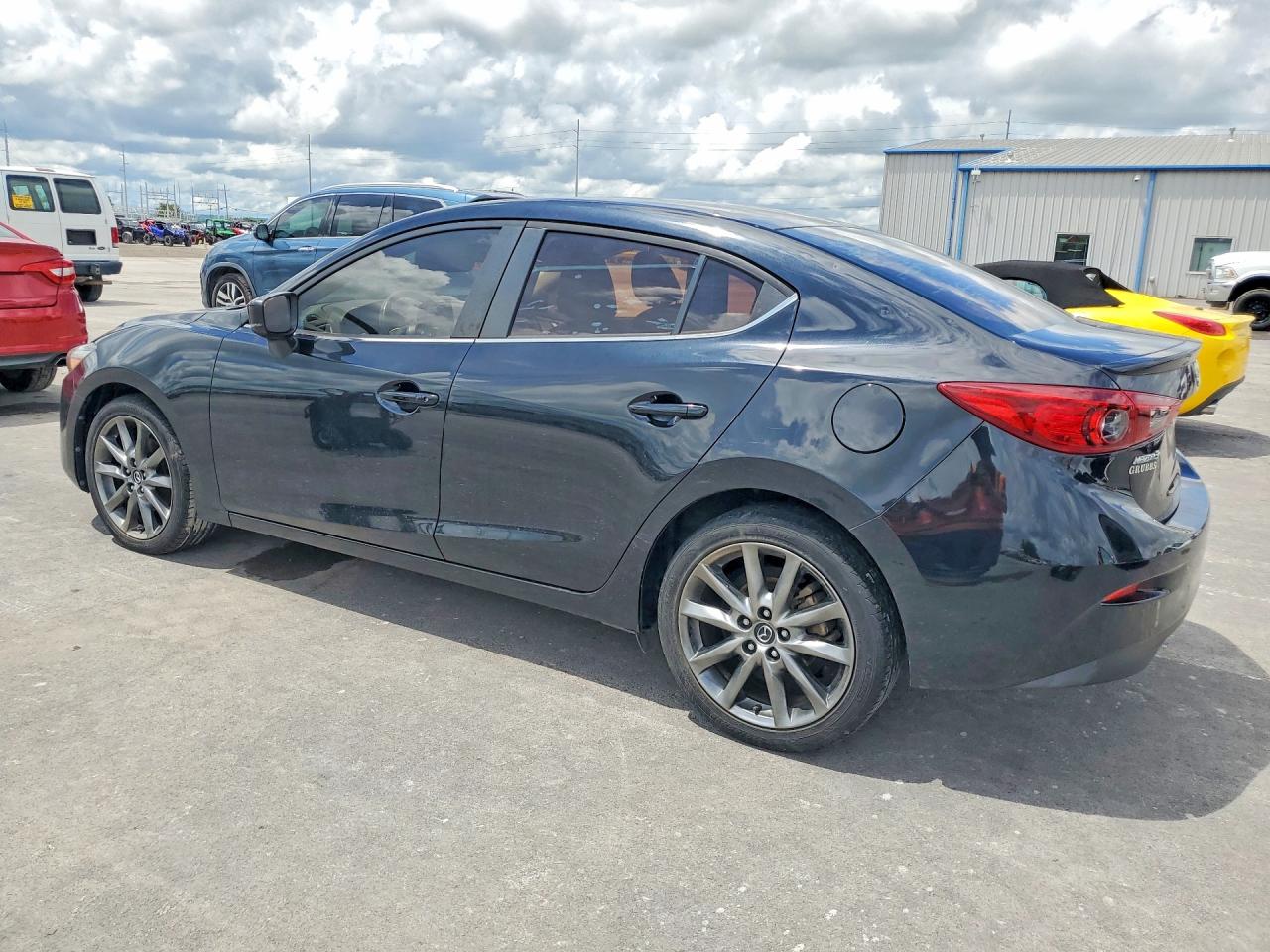 2018 MAZDA 3 TOURING photo 3