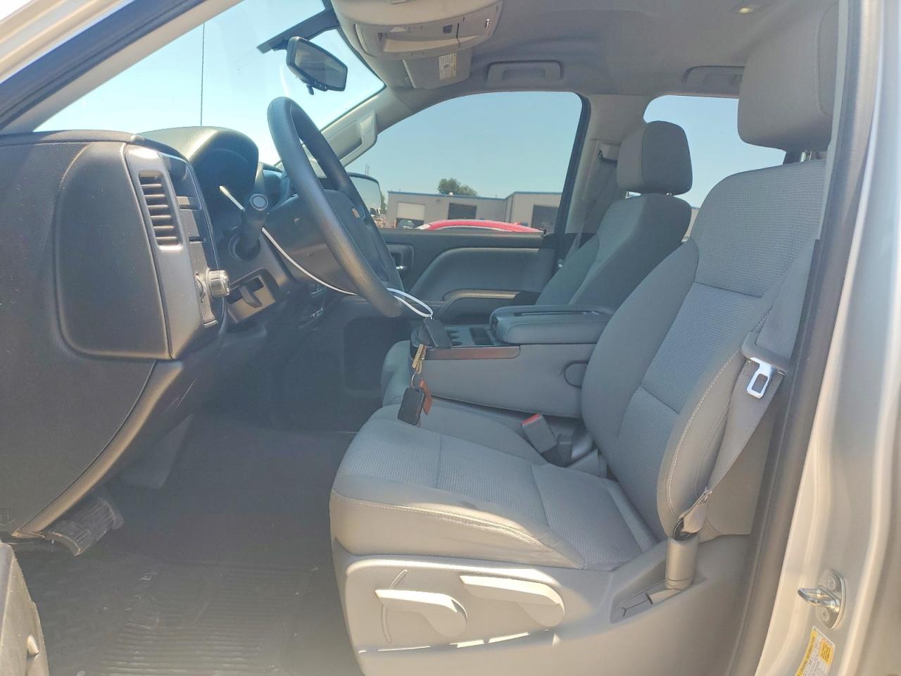 2015 CHEVROLET SILVERADO C1500 photo 13