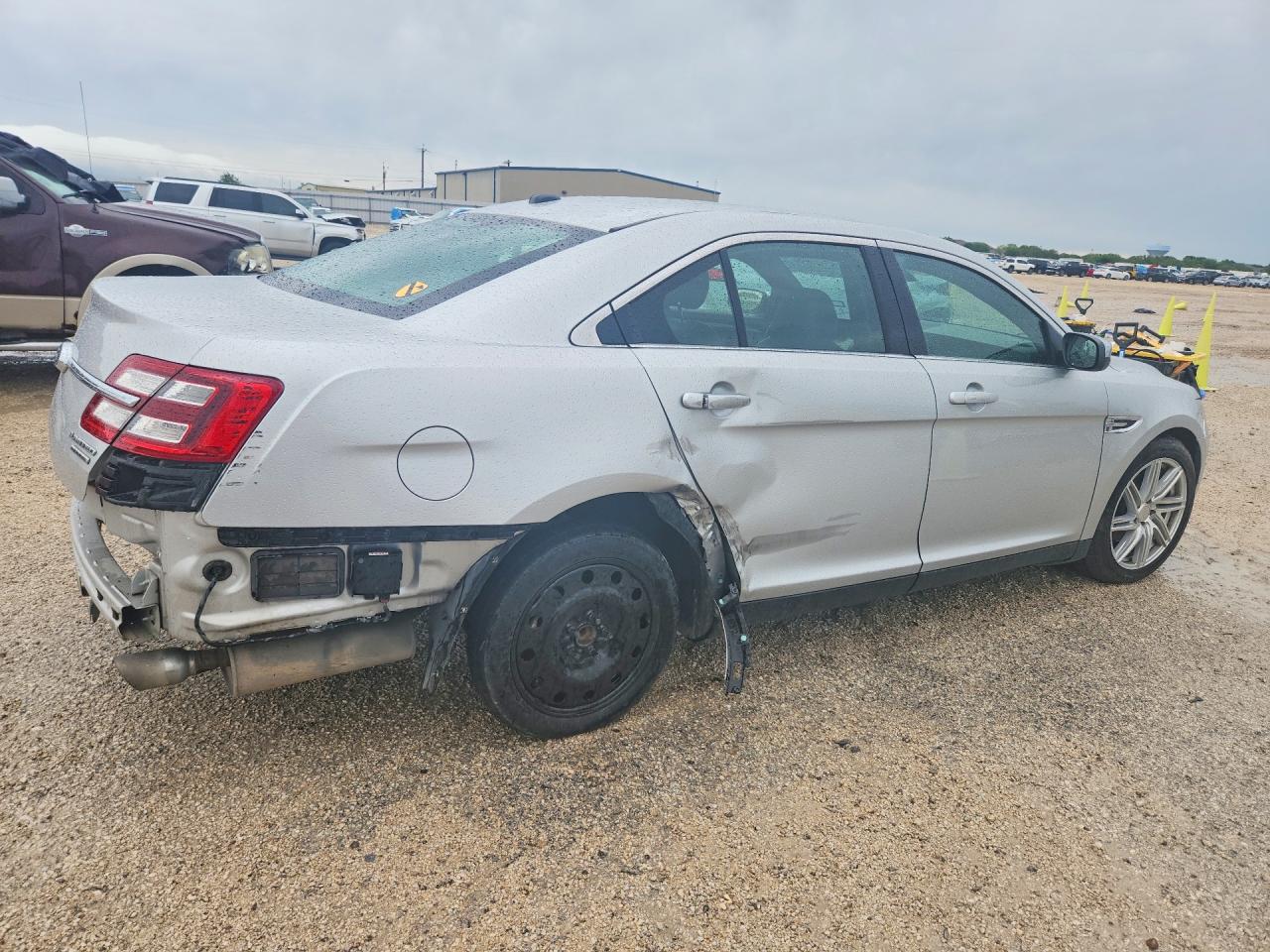 2018 FORD TAURUS LIMITED photo 5