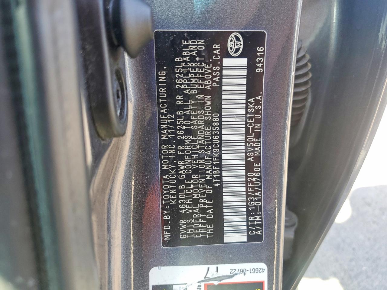 2012 TOYOTA CAMRY SE photo 12