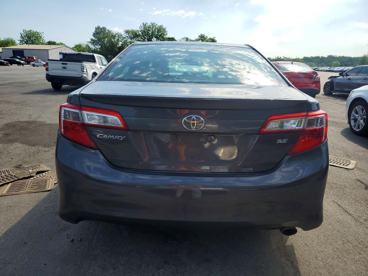 2012 TOYOTA CAMRY SE photo 6