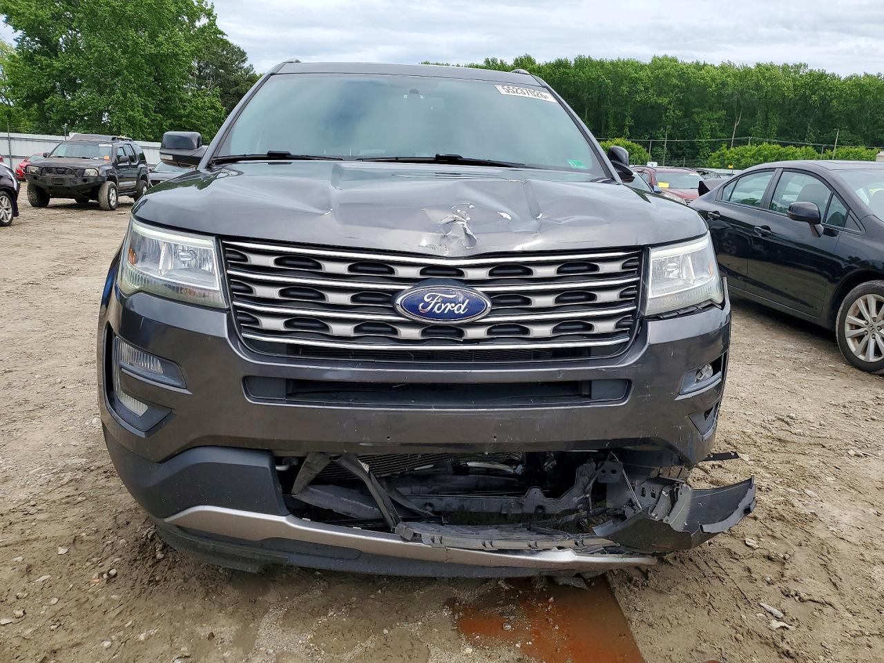 2017 FORD EXPLORER XLT photo 13
