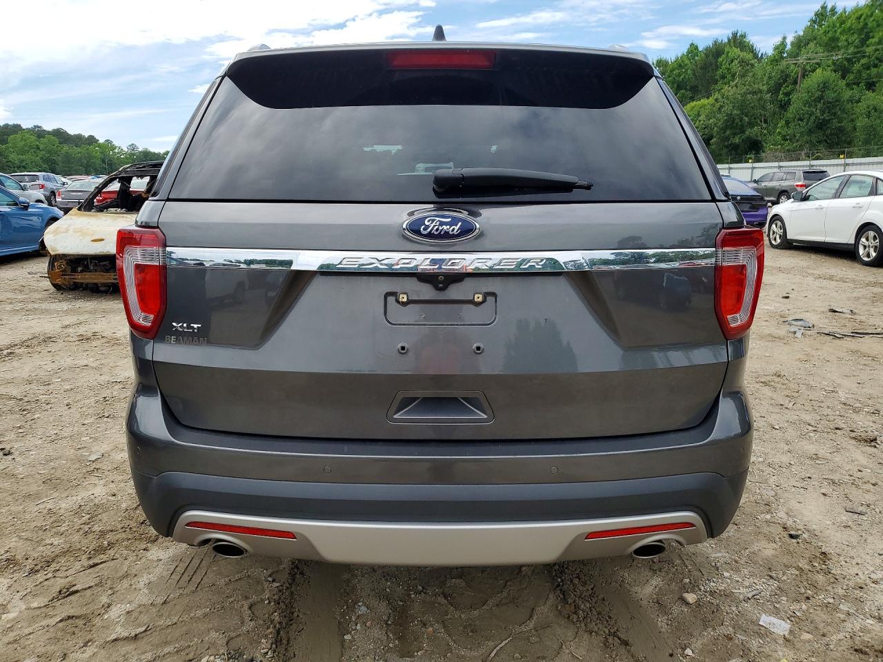 2017 FORD EXPLORER XLT photo 16
