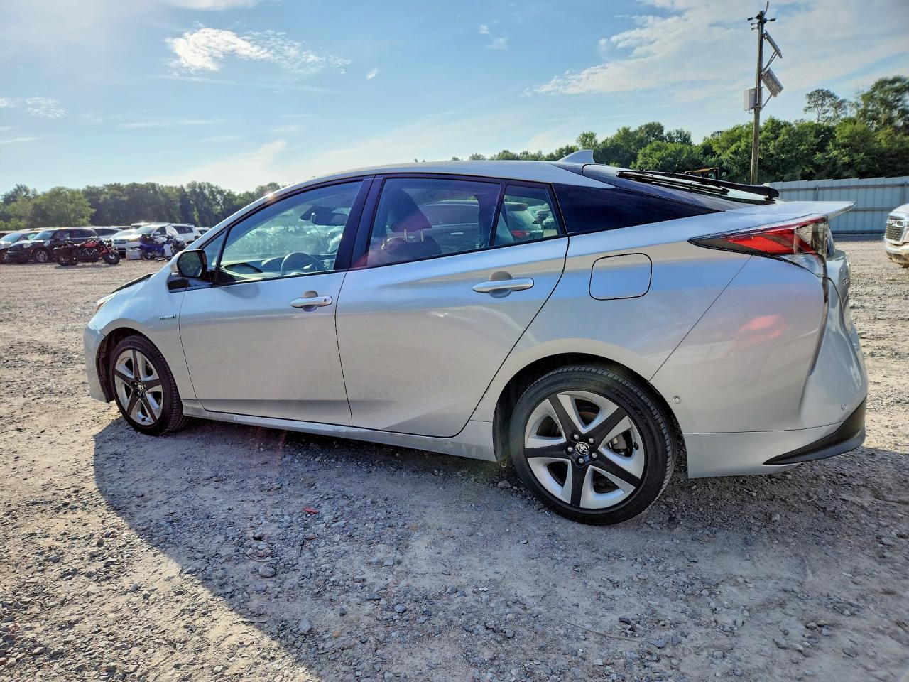 2018 TOYOTA PRIUS FOUR TOURING photo 3