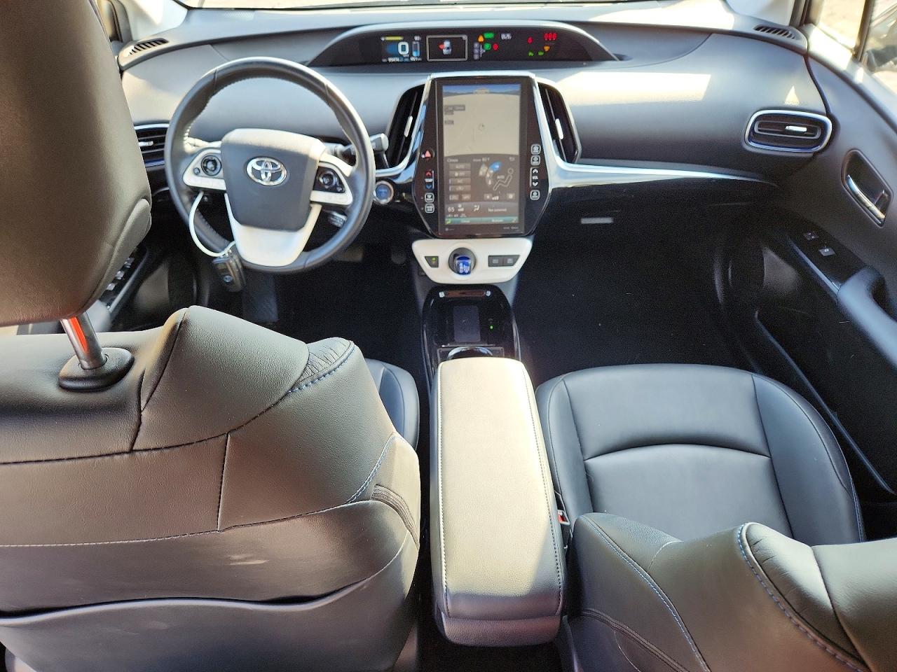 2018 TOYOTA PRIUS FOUR TOURING photo 15