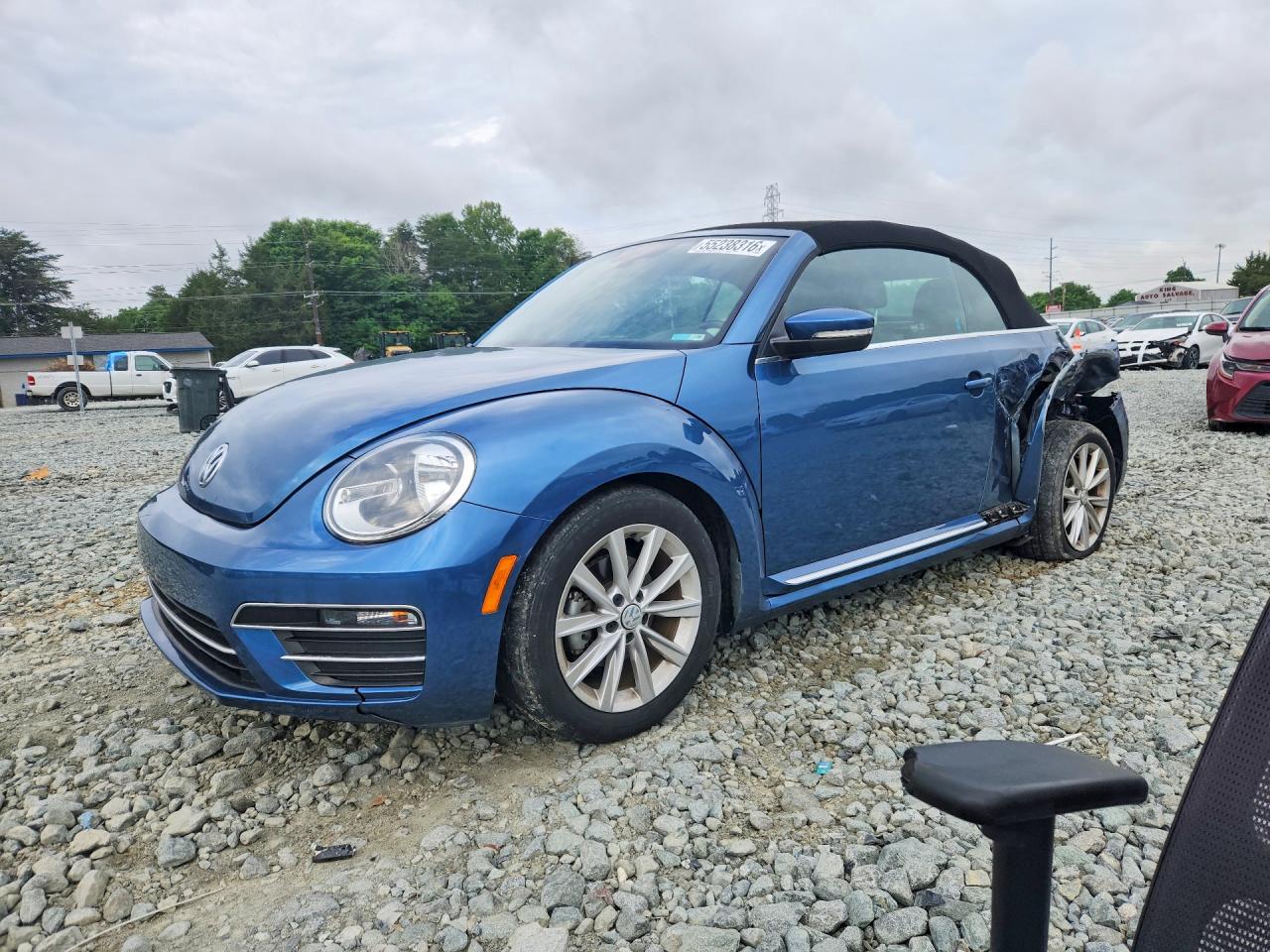 2019 VOLKSWAGEN BEETLE