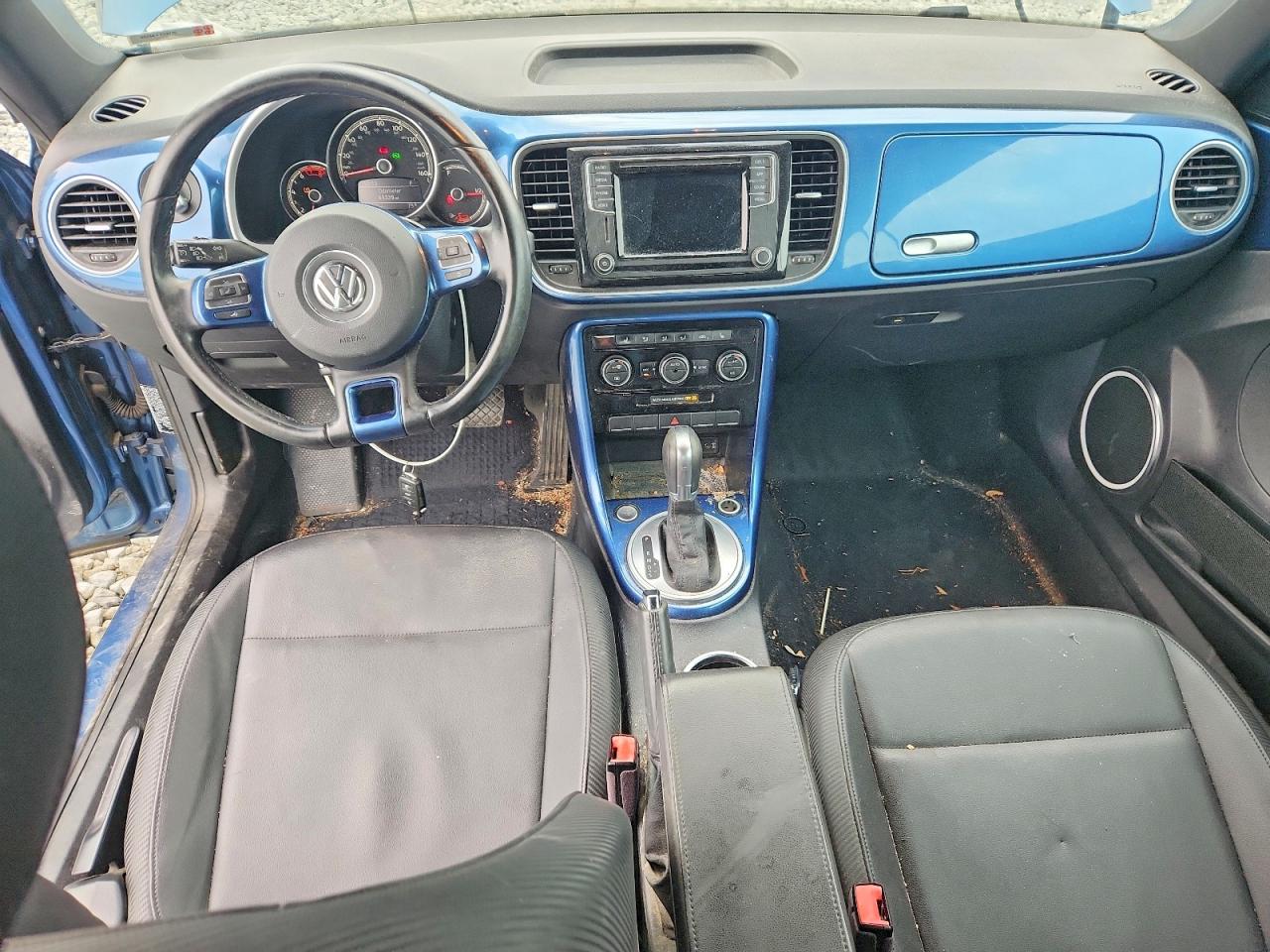 2019 VOLKSWAGEN BEETLE S photo 15