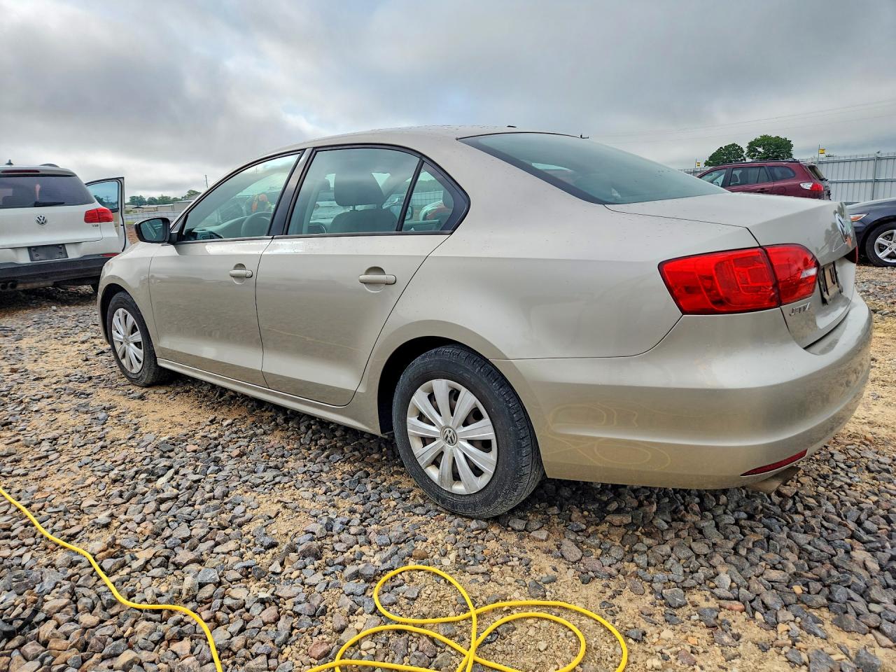 2014 VOLKSWAGEN JETTA BASE photo 3