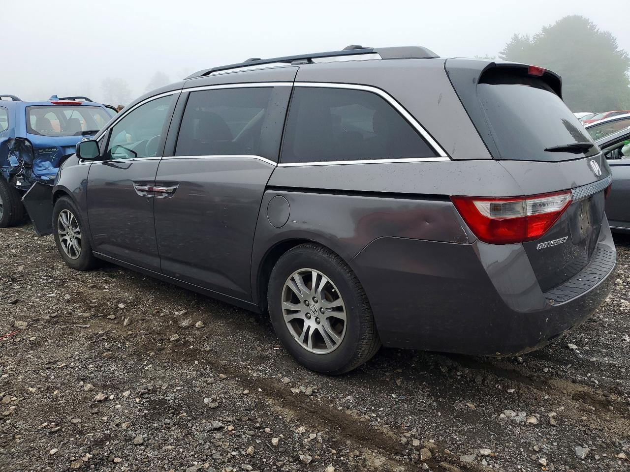 2013 HONDA ODYSSEY EXL photo 2