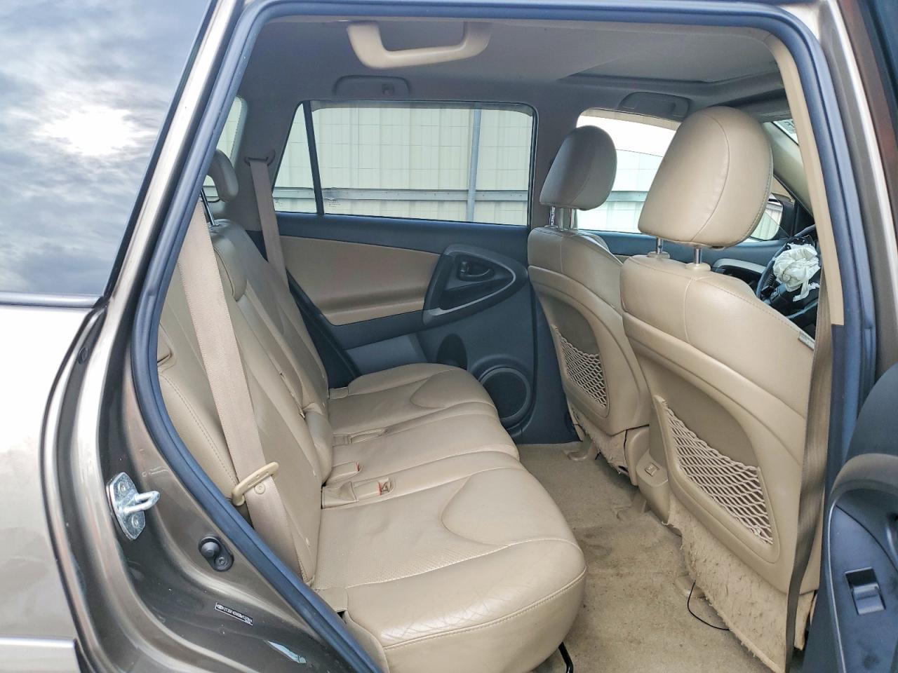 2011 TOYOTA RAV4 LIMITED photo 11