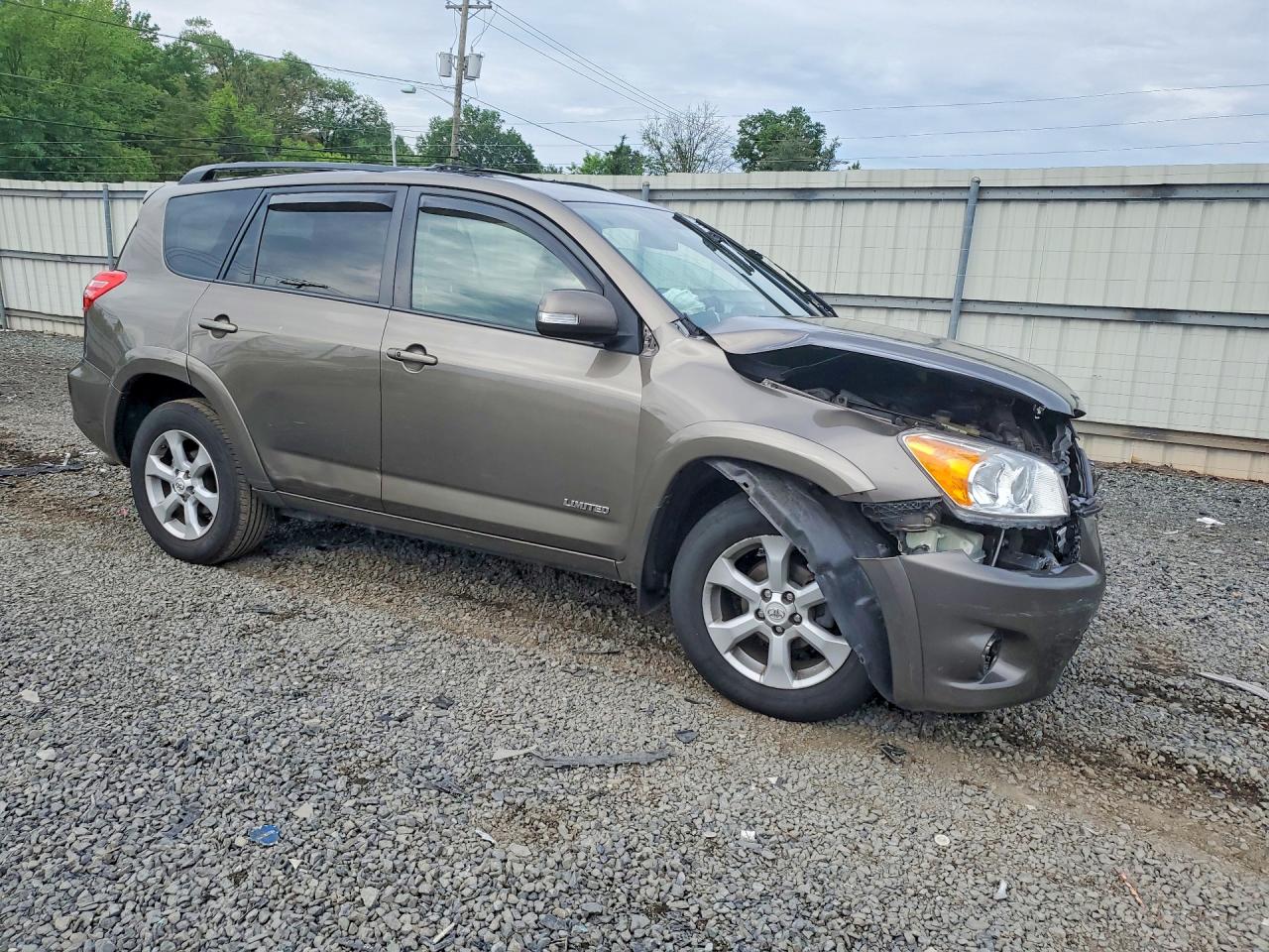 2011 TOYOTA RAV4 LIMITED photo 4