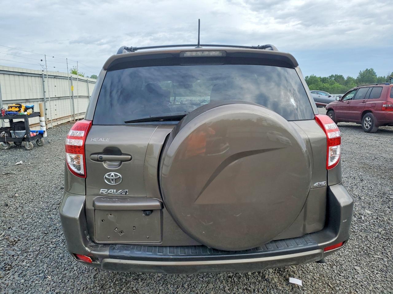 2011 TOYOTA RAV4 LIMITED photo 6
