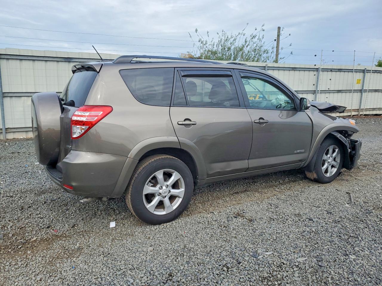 2011 TOYOTA RAV4 LIMITED photo 3