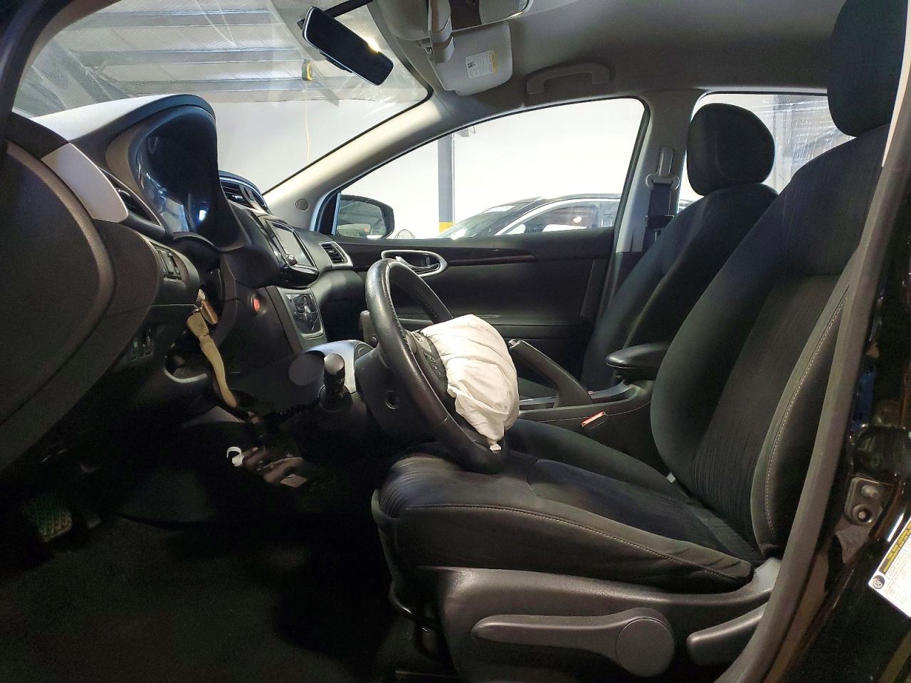 2019 NISSAN SENTRA SV photo 7