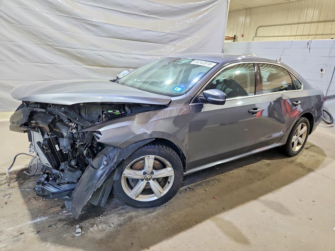 2015 VOLKSWAGEN PASSAT