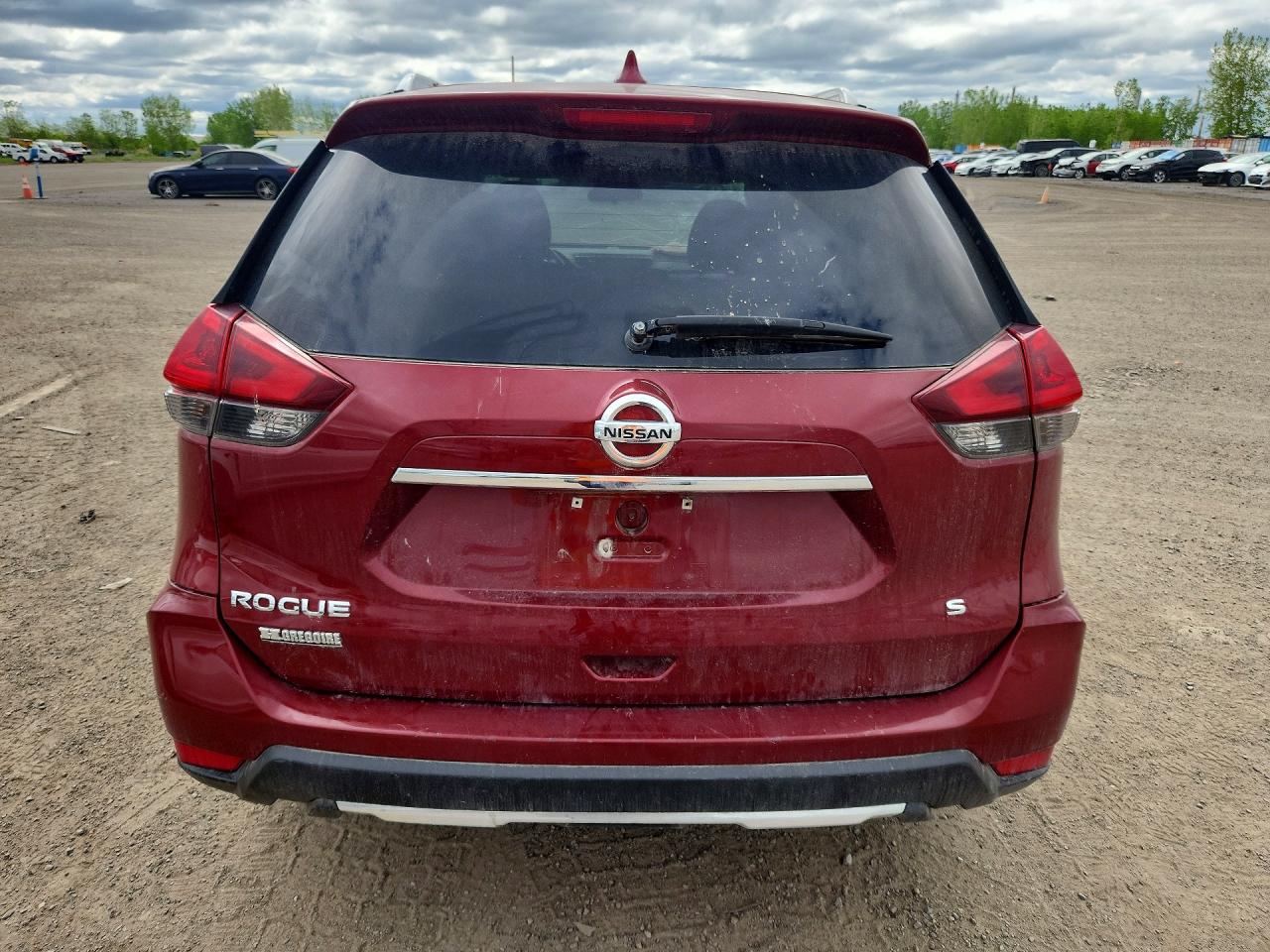 2018 NISSAN ROGUE S photo 6