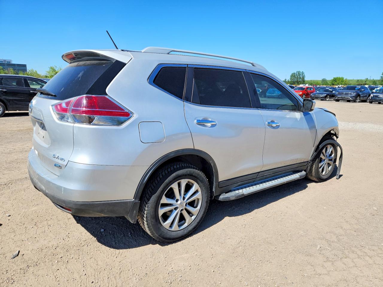 2014 NISSAN ROGUE S photo 5